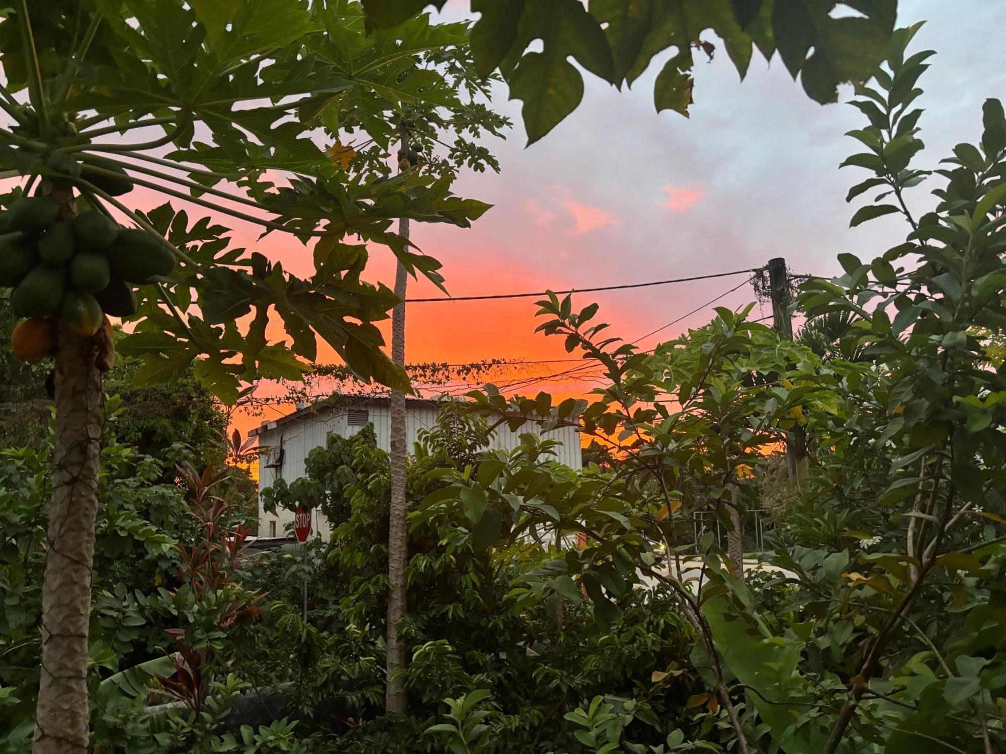 Dayspring Lodge Нукуалофа Экстерьер фото